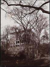 [Lorillard Mansion.]