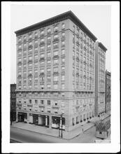 81st Street at the N.E. corner of Broadway. General exterior.
