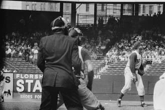 Brooklyn Dodgers vs. Cincinnati Reds
