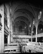 [Interior of 172-176 Norfolk Street.]