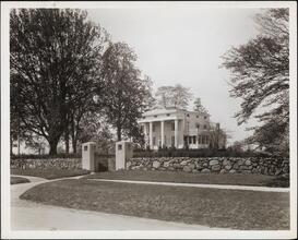 [Mansion in Queens.]