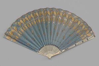 Folding fan of spangled blue silk