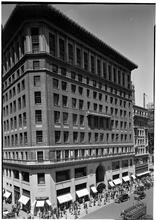 Lord & Taylor, 38th Street & Fifth Avenue. Exterior, 2.
