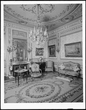 993 5th Avenue. H. Reisinger residence, parlor.