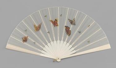 Folding fan of white silk gauze leaf hand-painted with butterflies