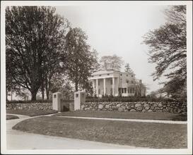 [Mansion in Queens.]
