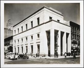 East 59th Street and Lexington Avenue. Dry Dock Savings Bank