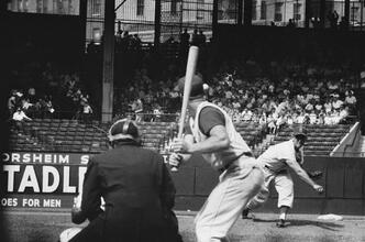 Brooklyn Dodgers vs. Cincinnati Reds