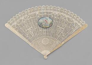Brisé fan of pierced and carved ivory with painted medallion