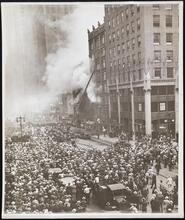 [Five alarm fire at 8th Street and Broadway.]