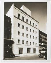 East 59th Street and Lexington Avenue. Dry Dock Savings Bank