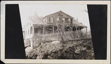 [Clinton Mansion.]