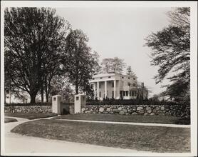 [Mansion in Queens.]