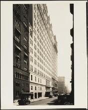 East 58th Street at Fifth Avenue. Plaza Hotel Annex