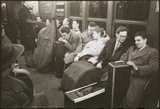Life and Love on the New York City Subway [Musicians with their instruments on a subway.]
