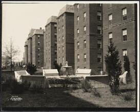 Chateau Garden. Rear court
