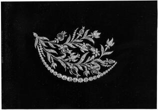Louis de L'Aigle Munds Residence, 740 Park Avenue. Brooch.
