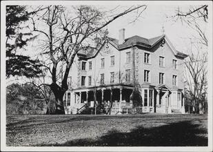 [Lorillard Mansion, Bronx Park.]