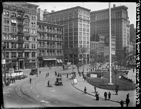 Broadway Series. Bway looking north from 13th Street (east side of street). At right is No. 842 Rogers Peat Building. Following on is 14th Street at the corner of Bway and 14th, and facing Union Squar