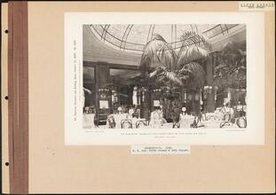 Fifth Avenue and 44th Street [Fifth Avenue, 40th Street to 54th Street]