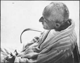 Montefiore Hospital, Patient.