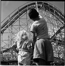 Palisades Amusement Park [Children looking at a roller coaster.]