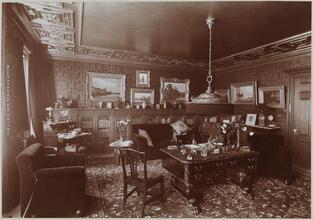 [Interiors-Library, August Heckscher.]