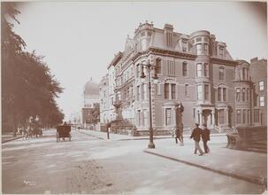 Street Scenes - 1901, Fifth Ave. No. from 74th St.