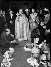 [Greek Orthodox Easter service.]
