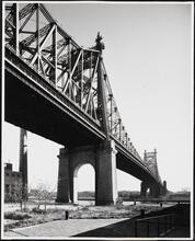 [Looking over the East River from Roosevelt Island to Queens.]