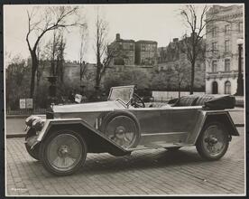 Automobile (Cars).