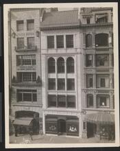Building, Budd, 572 Fifth Avenue.