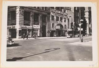 Both Sides of Broadway from Bowling Green to Worth Street [Northwest corner of Broadway and Chambers Street.]
