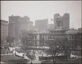 [City Hall Park.]