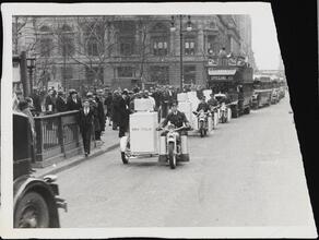 [East 23rd Street.]