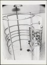 [Shower in No. 1 Fifth Avenue.]