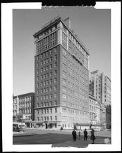 39 East 79th Street at Madison Avenue, N.E. corner. Apartment building, exterior.