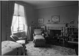 Gertrude Hochschild [residence]. Miss Hochschild's room.