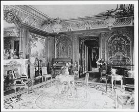 [Interior of F.W. Woolworth's mansion.]