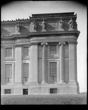 North facade of the Brooklyn Institute of Arts and Sciences.