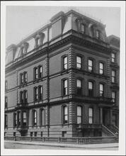 [Fifth Avenue Bank, 44th Street and 5th Avenue.]