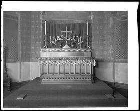 Houston Street. St. Augustine Chapel, altar undraped.