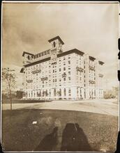 [380 Riverside Drive between 110th and 111th Streets.]