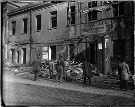 Demolishing Centre Street Market