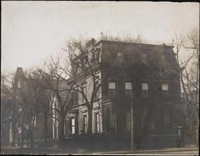 [Mrs. Charles F. McLean's residence, 2122 5th Avenue.]