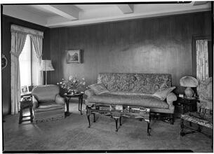 Residence of Mrs. Henry Lustig, 888 Park Avenue.