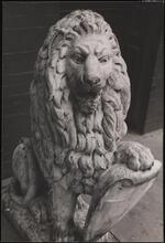 [Statue of a lion.]