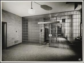 851 Grand Concourse. Bronx County Courthouse. Interior, basement prison cell