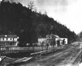 [The Woodlawn Hotel, Bronx]
