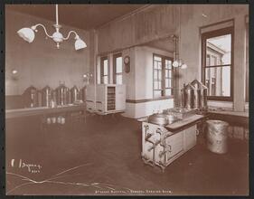 St. Luke's Hospital -- General Serving Room.